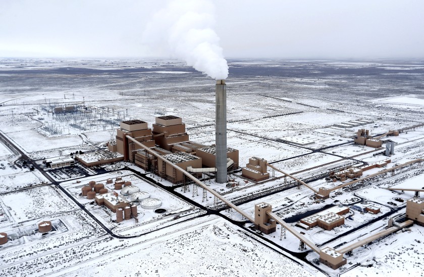 The coal-burning Intermountain Power Plant outside Delta, Utah, produced nearly one-fifth of Los Angeles’ electricity supply in 2018. It’s scheduled to close by 2025.(Luis Sinco / Los Angeles Times)
